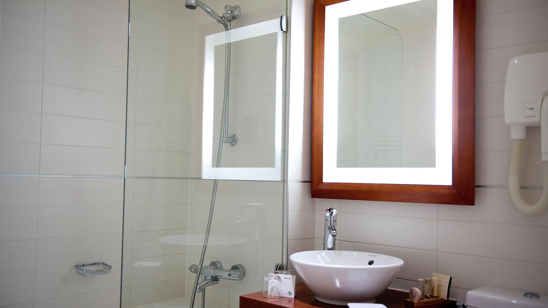 Hotel Westside Arc De Triomphe 4*