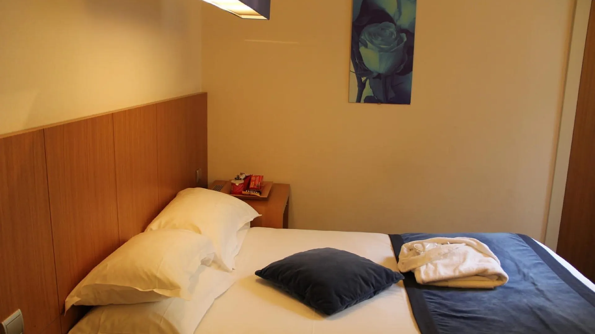 Westside Arc De Triomphe Hotel Paris