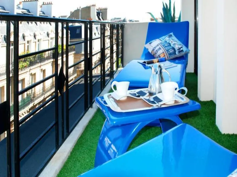 Westside Arc De Triomphe 4*