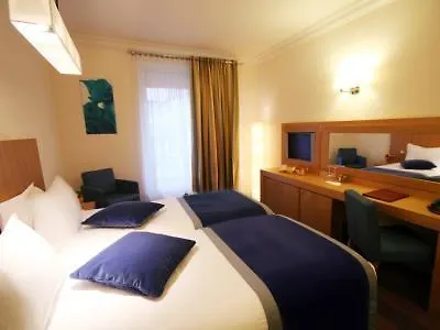 Westside Arc De Triomphe Ξενοδοχείο 4*