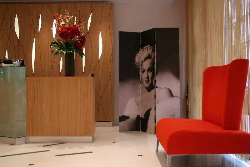 Otel Westside Arc De Triomphe Paris